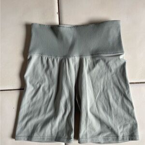 Vuori Women's Athletic Shorts in Light Gray